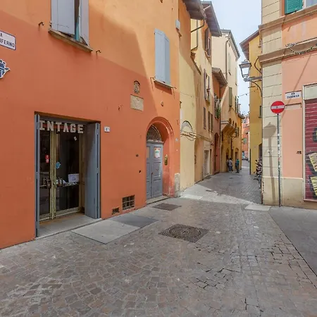 Guesthost - Aposa Little House Apartman