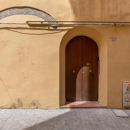 Guesthost - Aposa Little House Bologne