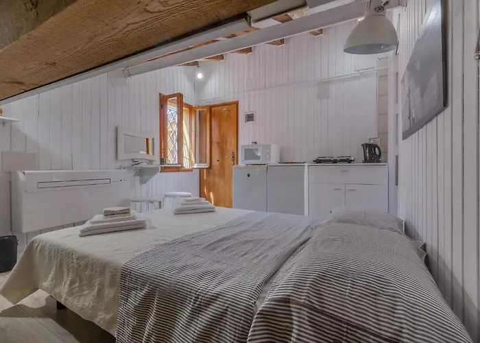 Appartement Guesthost - Aposa Little House